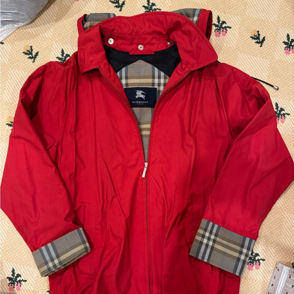 Burberry London Red Hooded Rain Jacket Nova Check Lined Men’s Size M